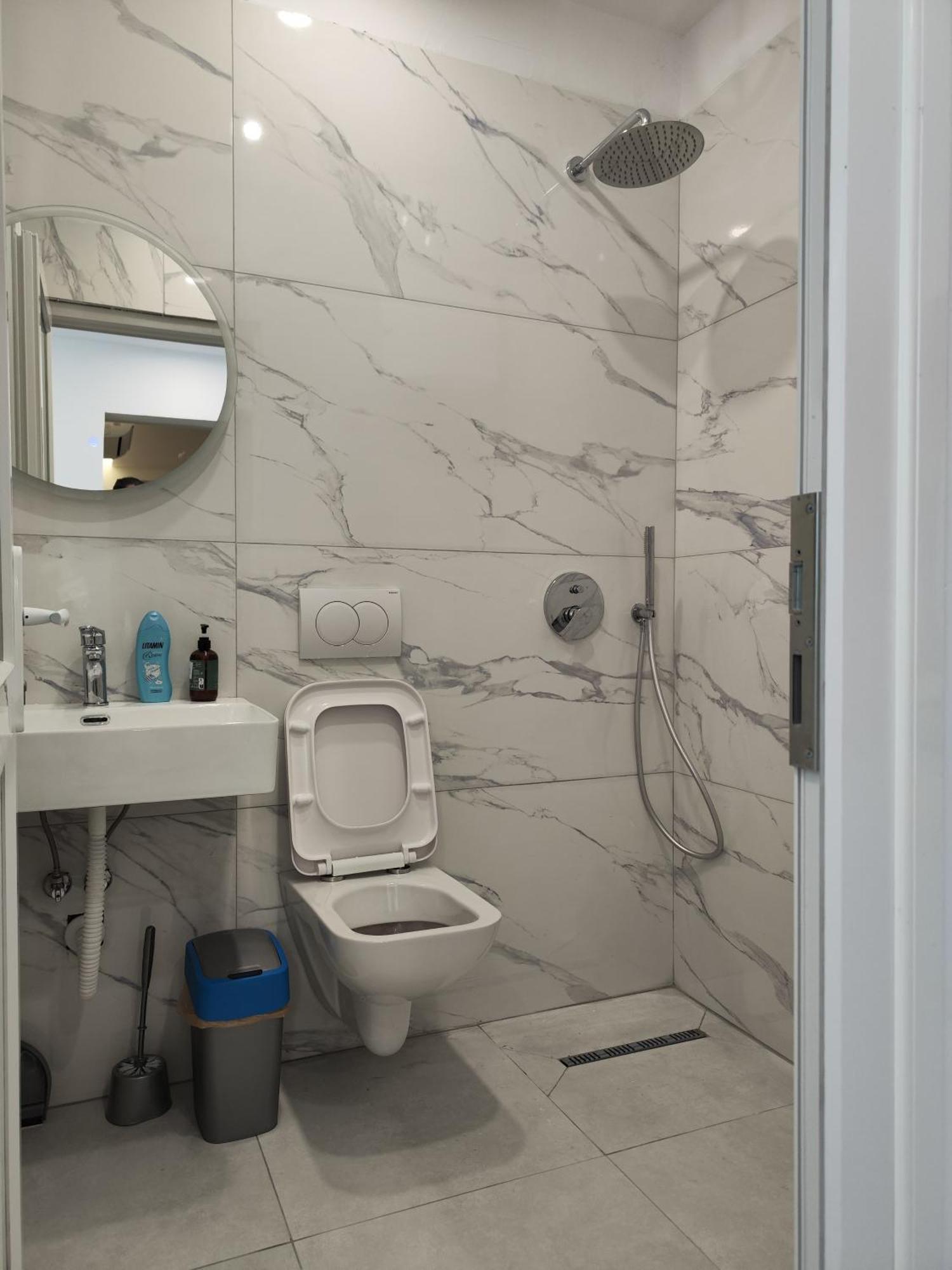 Mia Lake Apartament Tiranë Luaran gambar